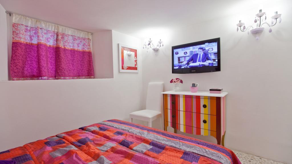 Rental In Rome Colosseo Loft Pokoj fotografie